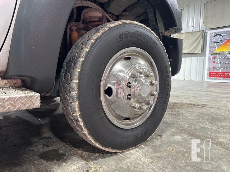 2015-ford-f450-image-30