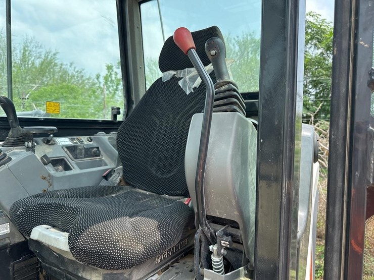2023-bobcat-e88-image-72