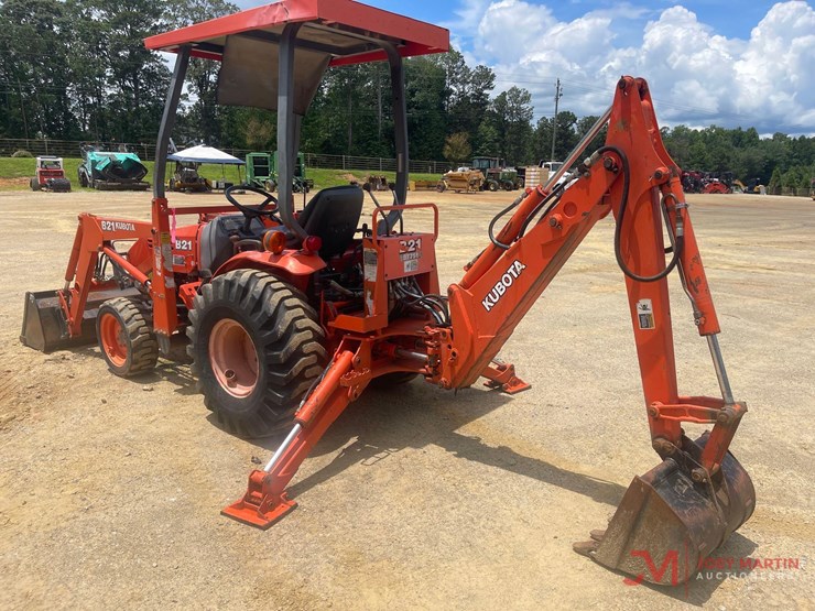 1997-kubota-b21-loader-backhoe-image-4