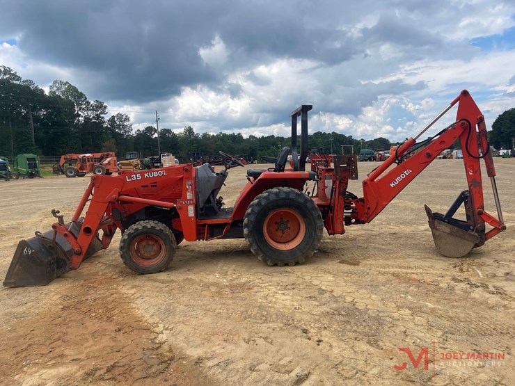 kubota-l35-loader-backhoe-image-5