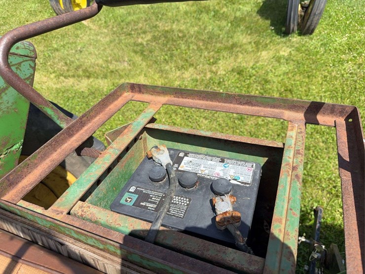 john-deere-model-b-image-22