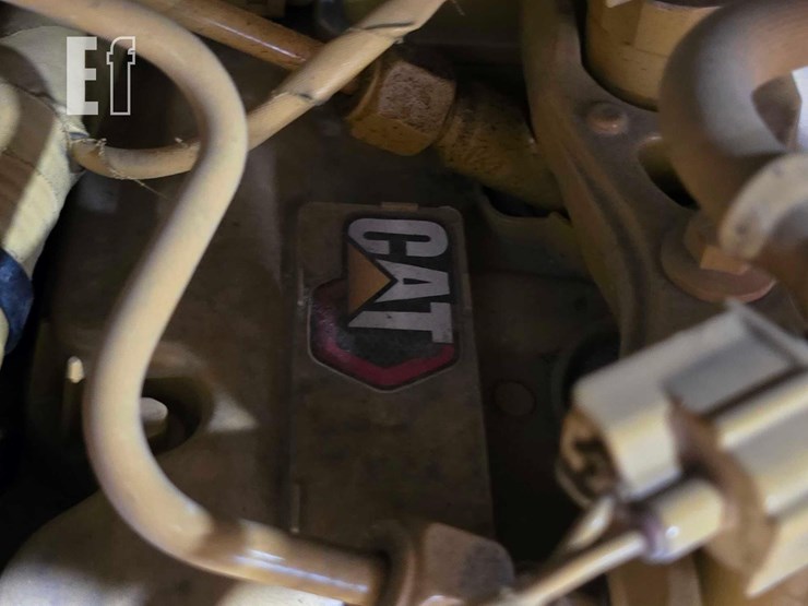 2025-caterpillar-255-image-25