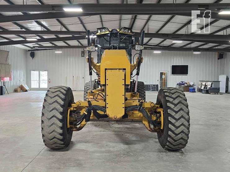 2010-caterpillar-120m-image-7
