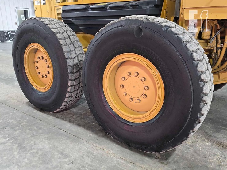 2006-caterpillar-143h-image-34