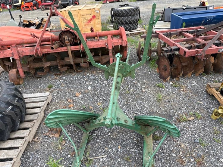 john-deere-2-image-2