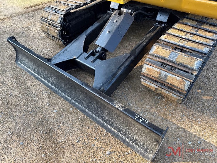 2021-caterpillar-305.5e2-image-11