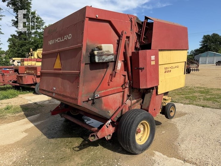new-holland-855-image-6