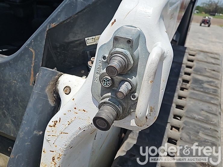 bobcat-t76-image-17