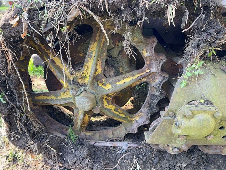 caterpillar-crawler-loader-image-37