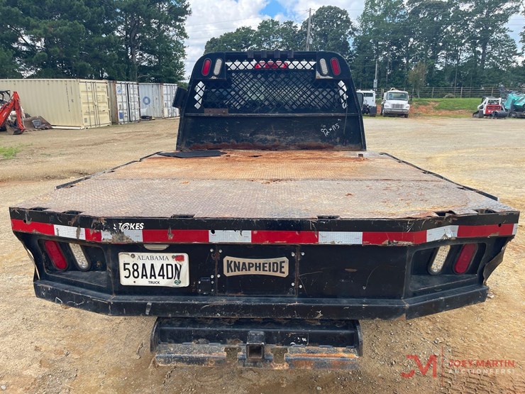 2016-ram-3500-heavy-duty-flatbed-truck-image-10