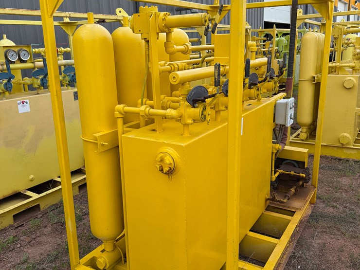 meyer-3k-wp-diesel-powered-4-station-accumulator-closing-unit,-skidded-image-2