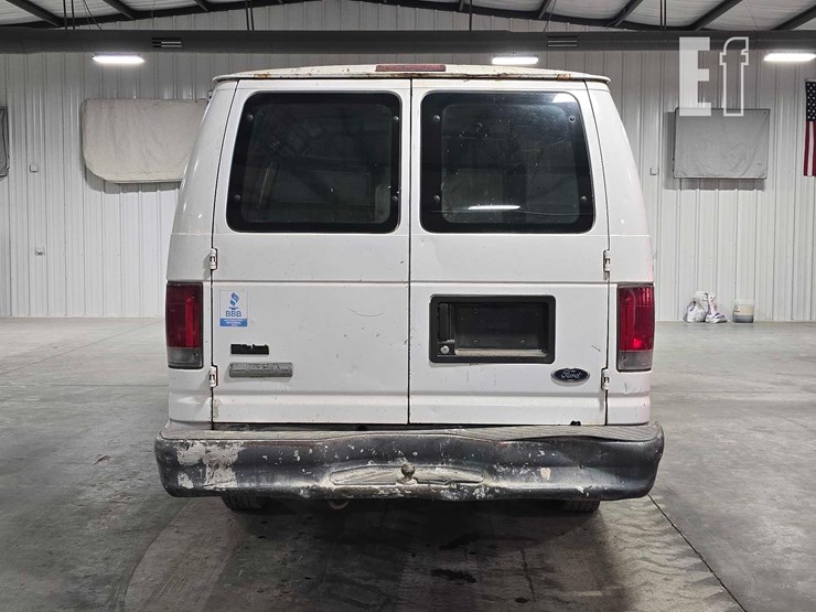 2007-ford-e250-image-8