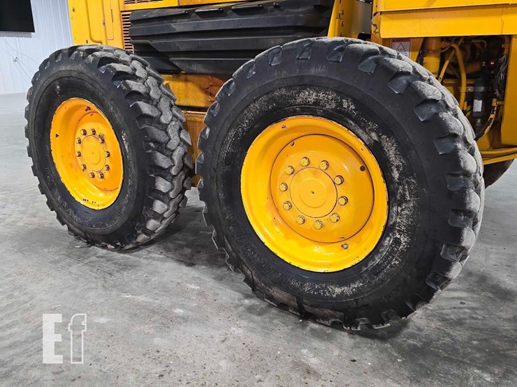 2004-caterpillar-120h-image-27
