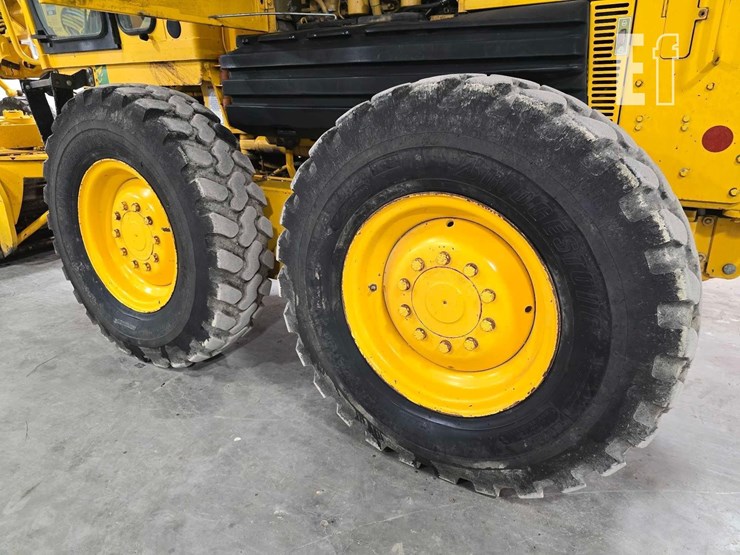 2004-caterpillar-120h-image-25