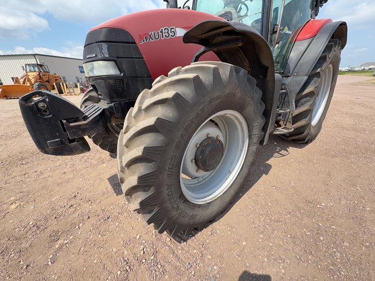 2006-case-ih-mxu135-image-40