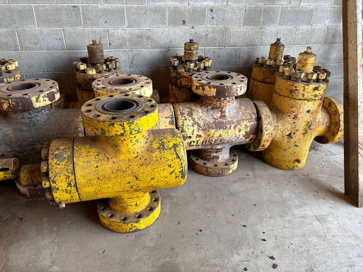 (15)-7-1/16”-10k-frac-valves-&-valve-bodies-image-3