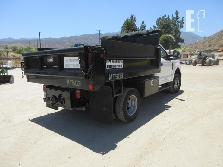2019-ford-f350-xl-image-3