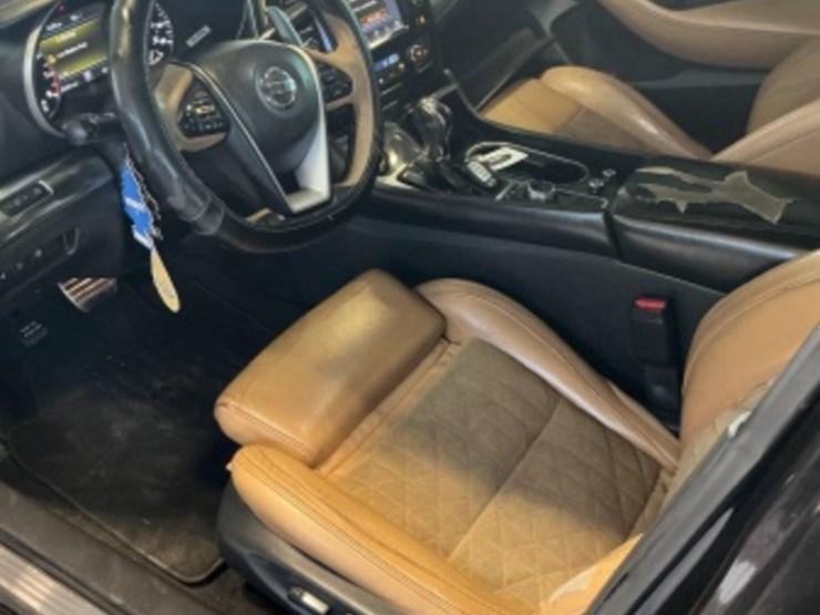 2016-nissan-maxima-sdn-image-21