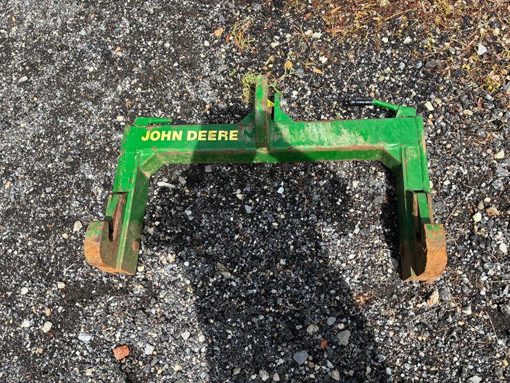 #20204-•-john-deere-quick-attach-image-1
