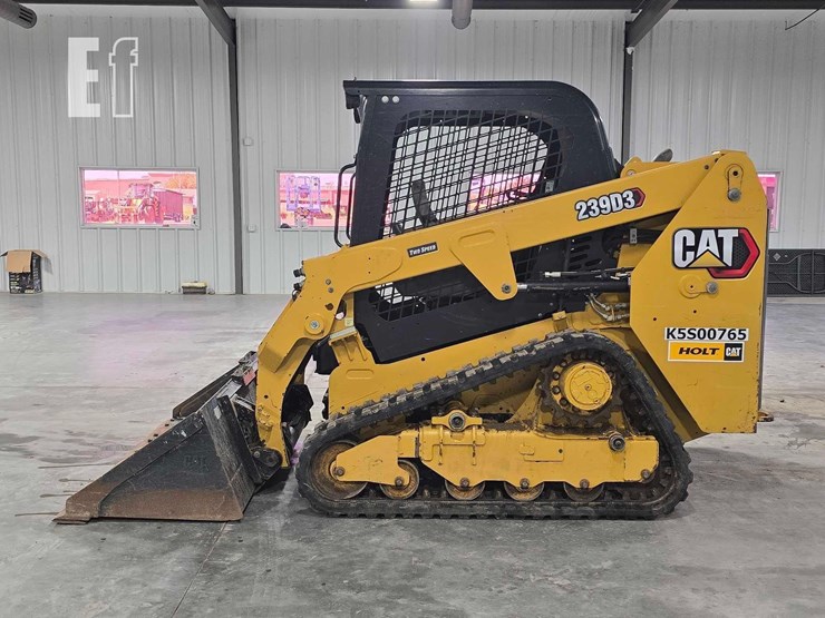 2021-caterpillar-239d3-image-5