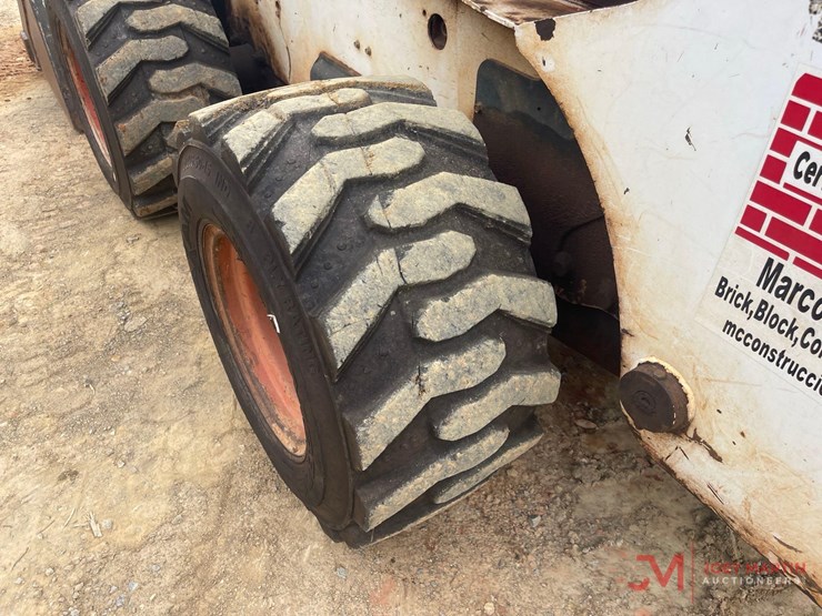 2002-bobcat-s250-skid-steer-loader-image-11