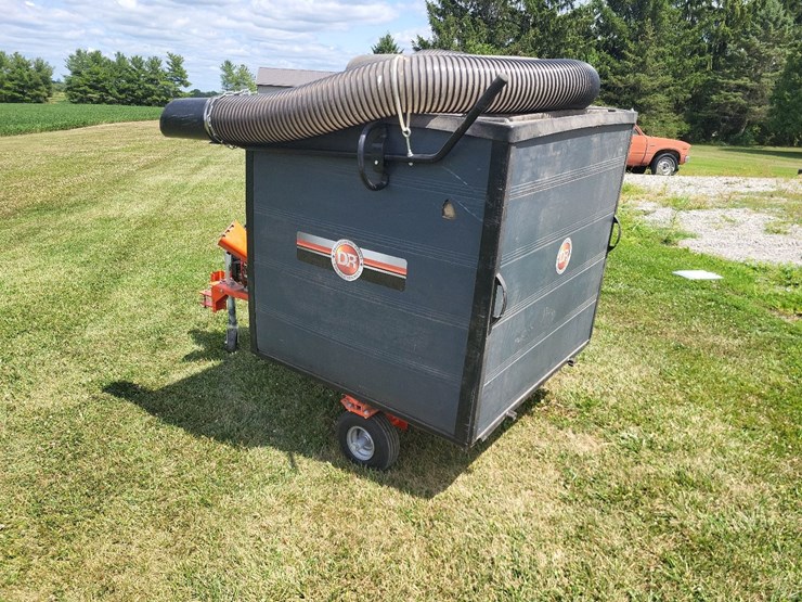 2018-dr-leaf--and-lawn-vacuum-w/chipper---nice-image-5