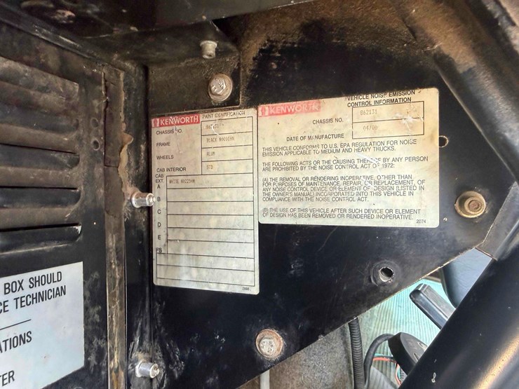 2000-kenworth-semi-image-24