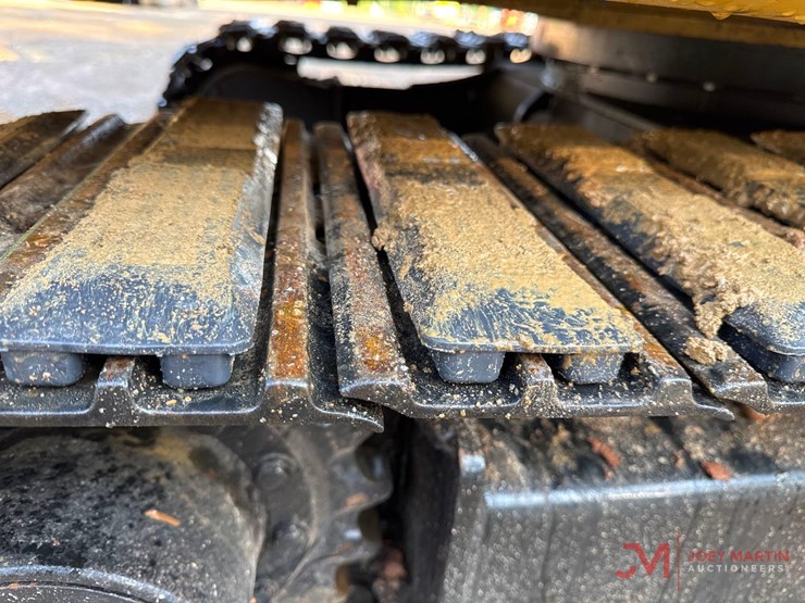 2022-caterpillar-305.5e2-image-5