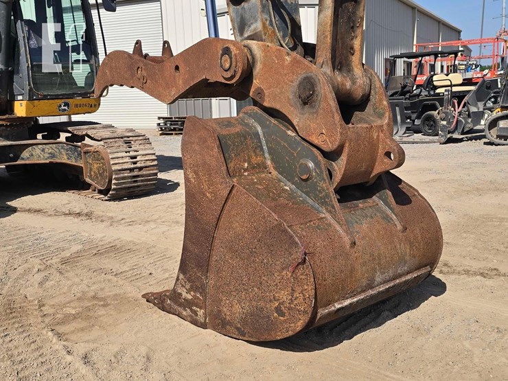 2016-deere-180g-lc-image-12