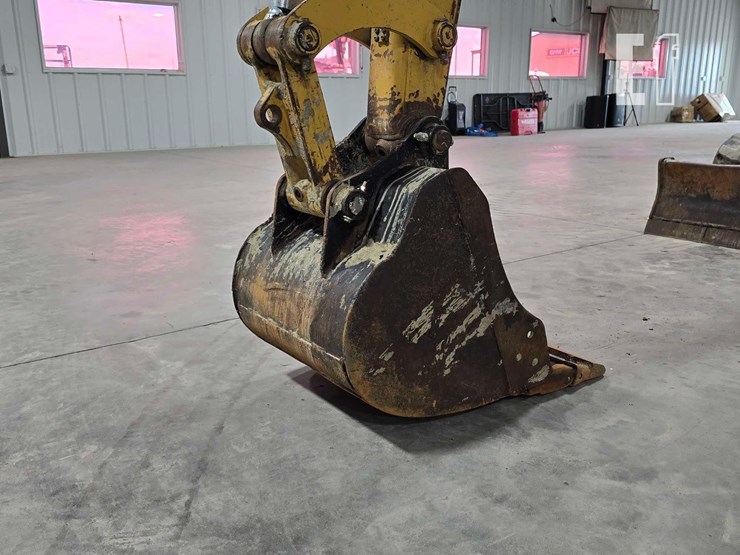 2021-caterpillar-306cr-image-11