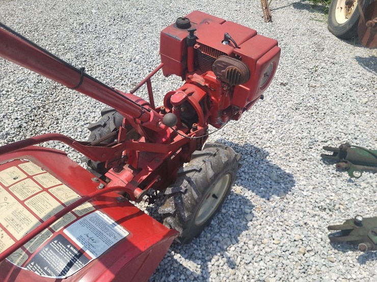 troy-bilt-horse-rear-tiller-image-16