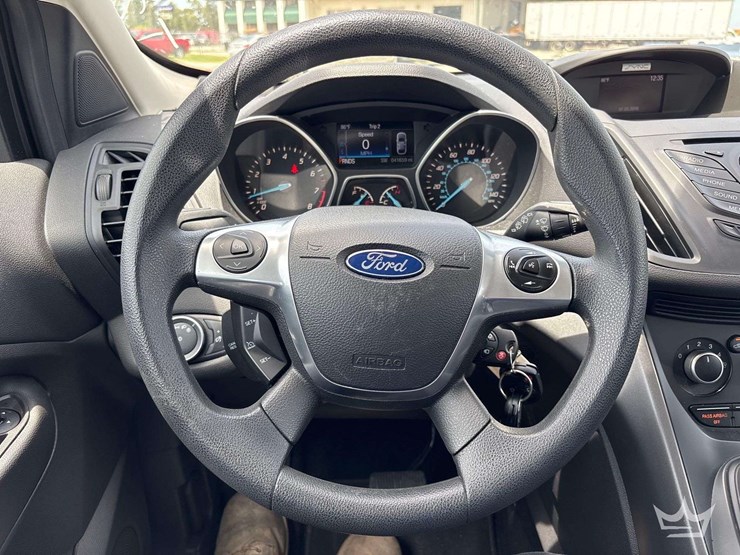 2016-ford-escape-image-13