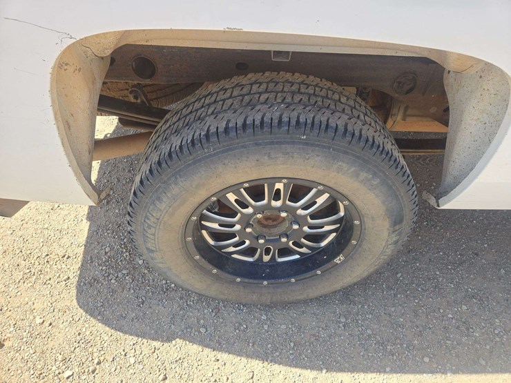 2009-chevrolet-silverado-1500-ltz-image-9