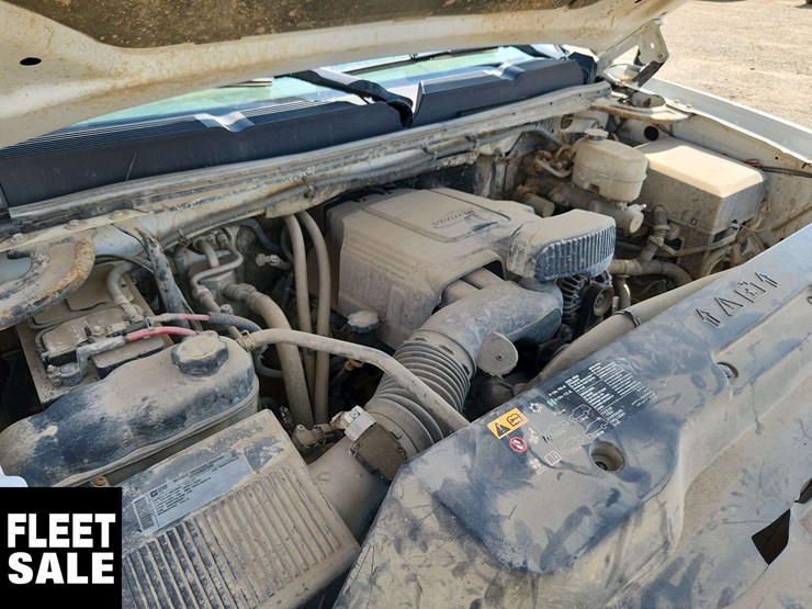 2013-chevrolet-silverado-2500hd-image-32