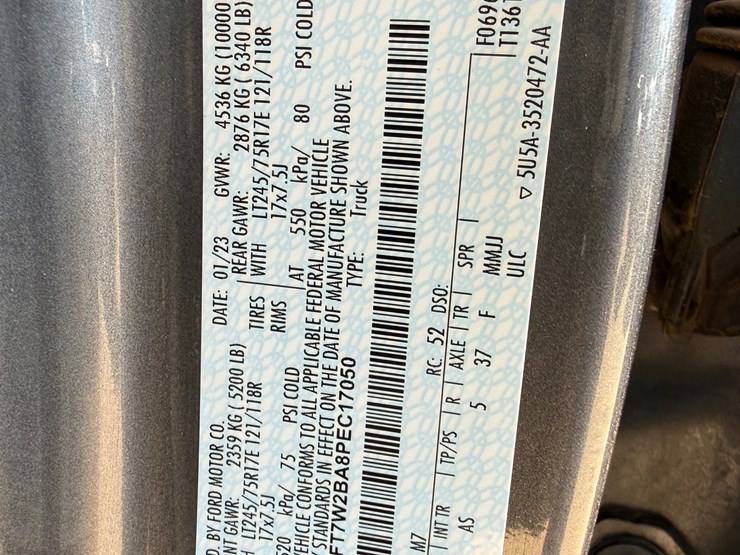 2023-ford-f250-image-13