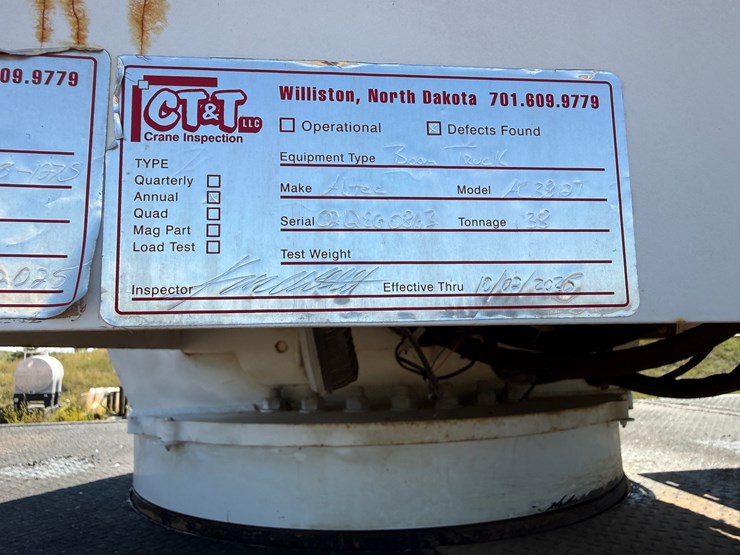2012-peterbilt-367-image-14