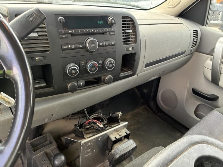 2012-gmc-sierra-2500-image-27