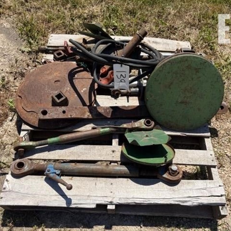 TRACTOR TOP LINKS & PARTS