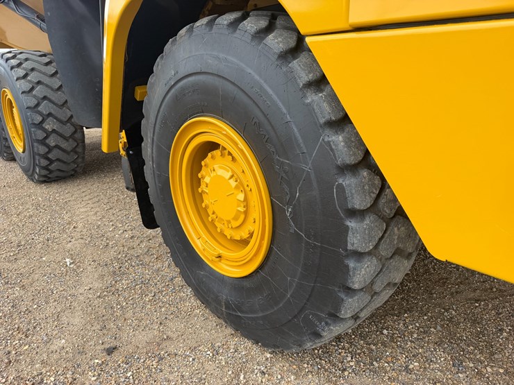 caterpillar-730c-image-9