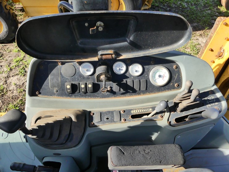 caterpillar-416d-image-19