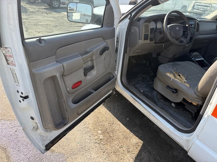 2005-dodge-ram-2500hd-image-11