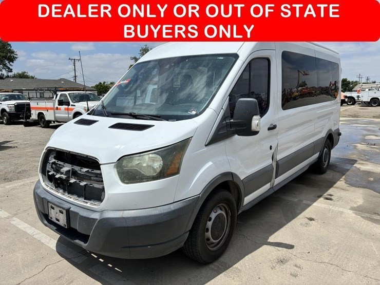 2017-ford-transit-image-1