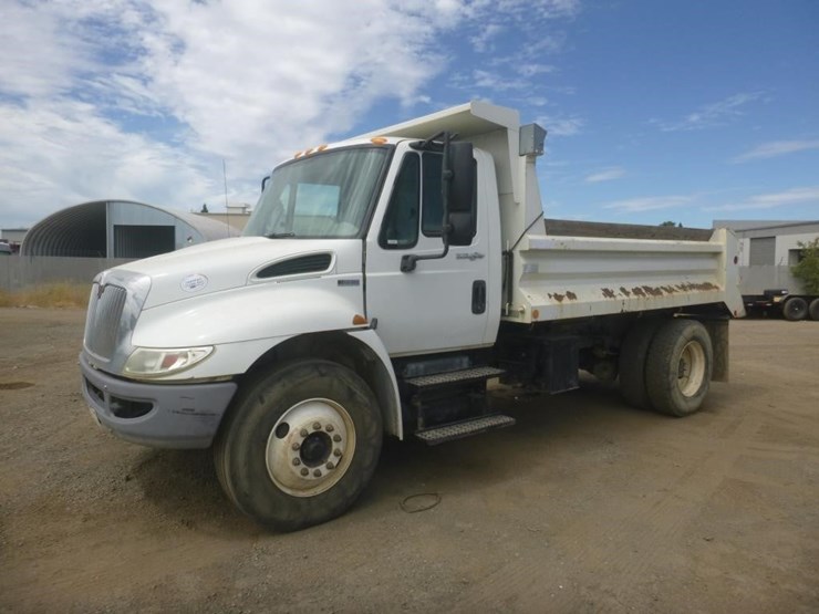 2013-international-durastar-4300-image-1