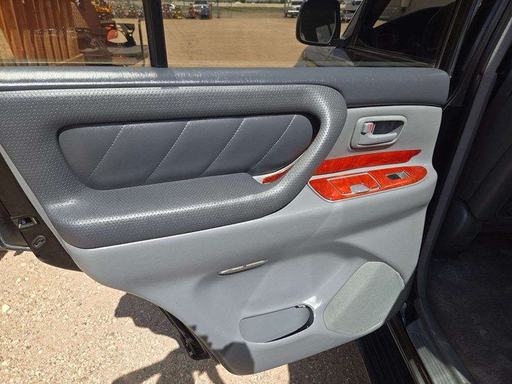 2000-toyota-landcruiser-image-9