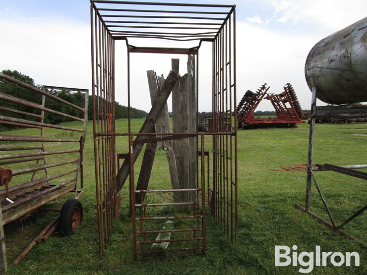 long-bed-pickup-slide-in-stock-rack-image-2