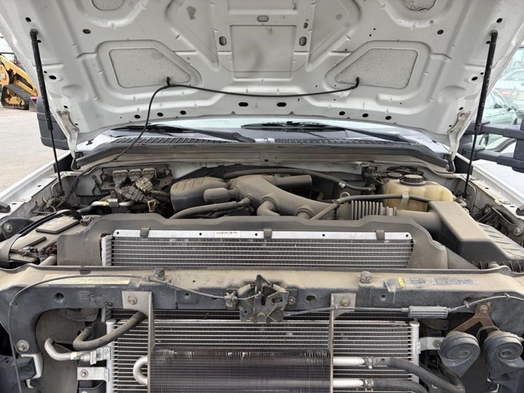 2010-ford-f450-image-9