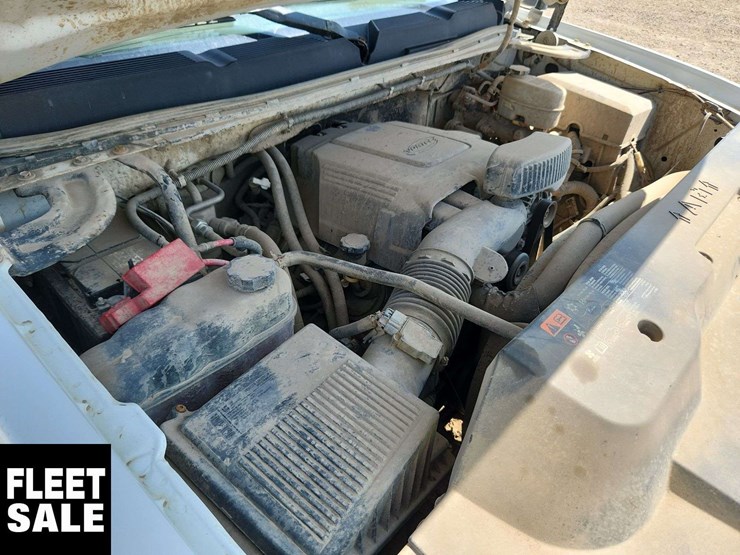 2011-chevrolet-silverado-2500hd-image-30