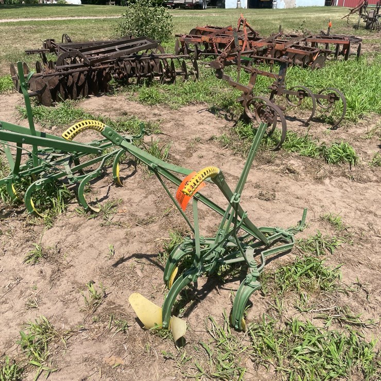 JOHN DEERE 60