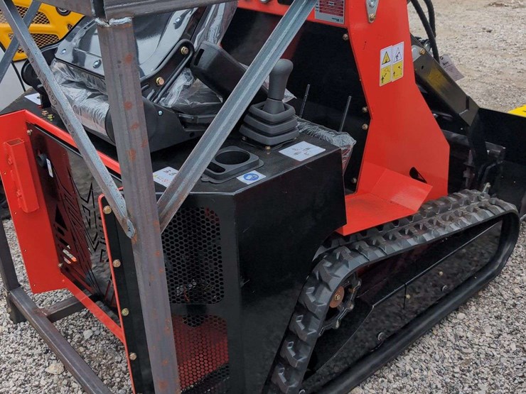 sdl-ride-on-mini-skid-steer-loader-ssl580-image-6