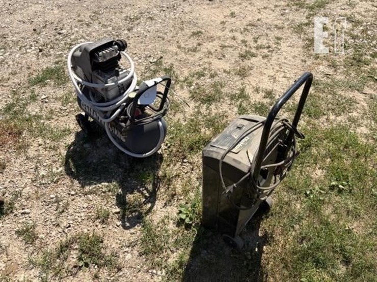 battery-charger-&-air-compressor-image-2